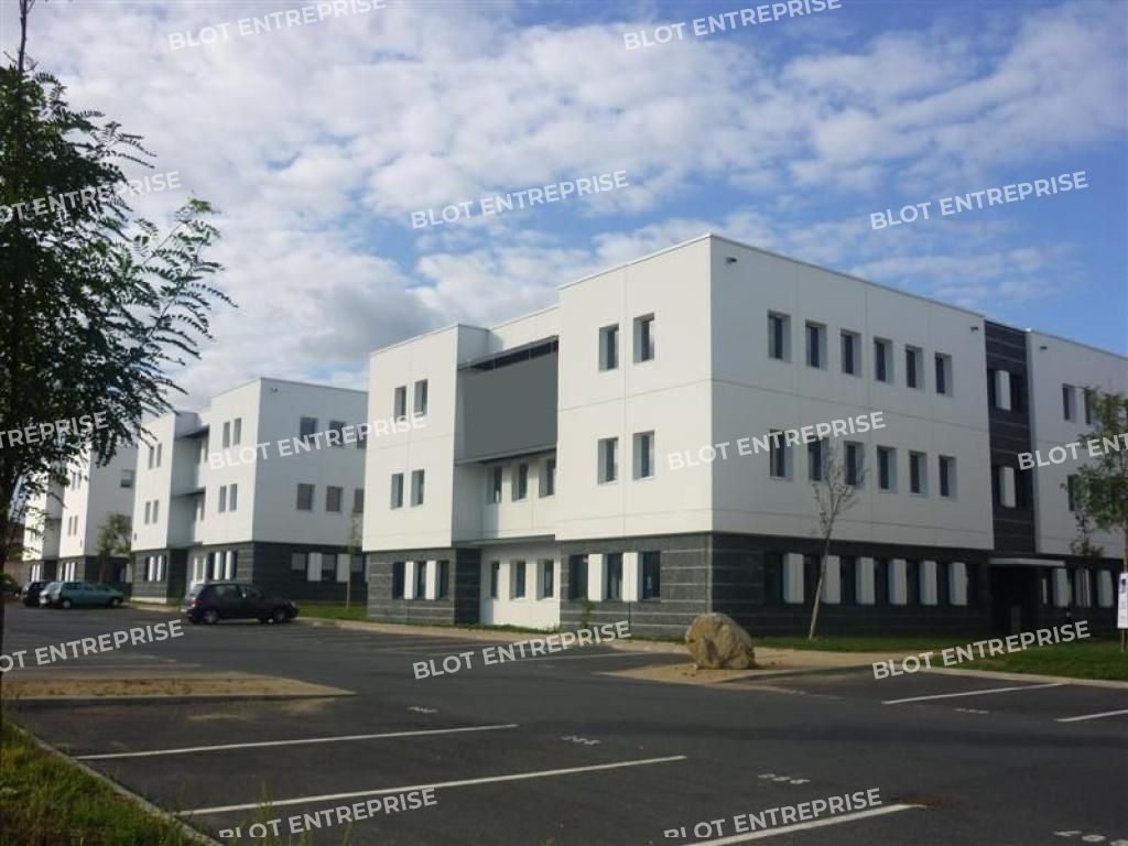 Location bureaux 239 m² non divisibles