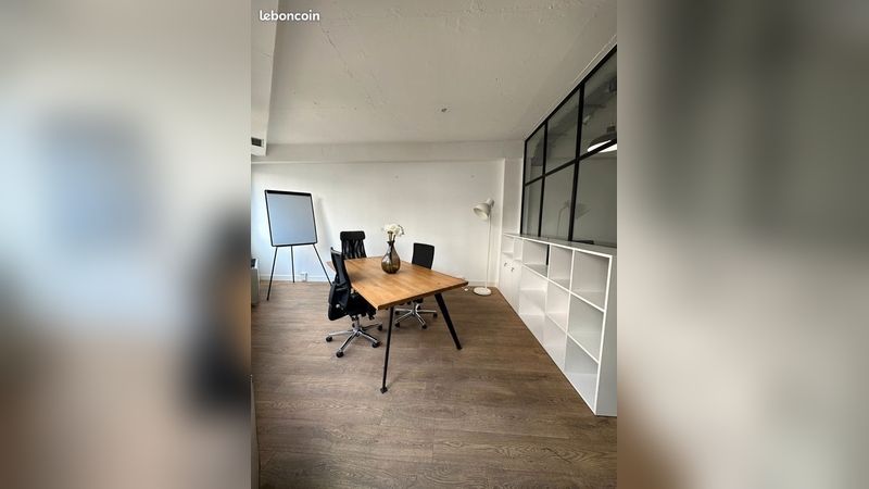 Location bureaux 65 m² non divisibles