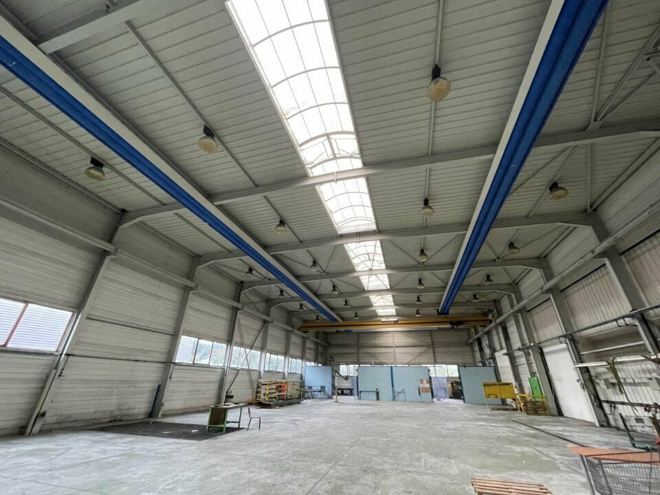 Local d'activités à vendre ou louer de 2060 m² à Étupes (25)