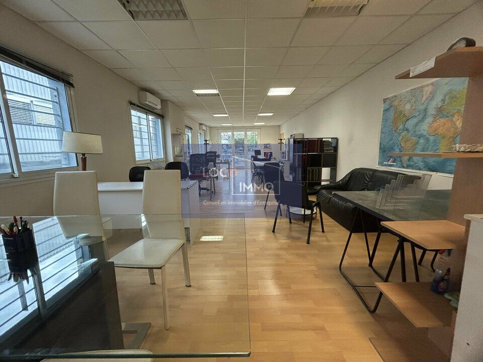 Location bureaux 73 m² non divisibles