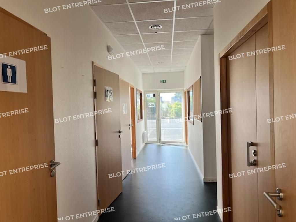 Vente bureaux 267 m² non divisibles