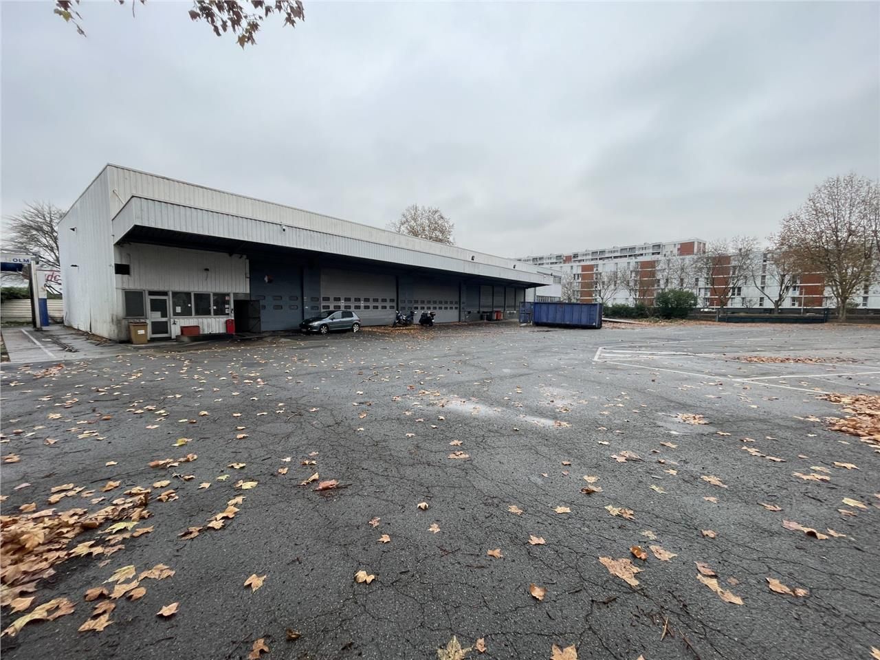 Location local 1460 m² à Villeneuve-la-Garenne