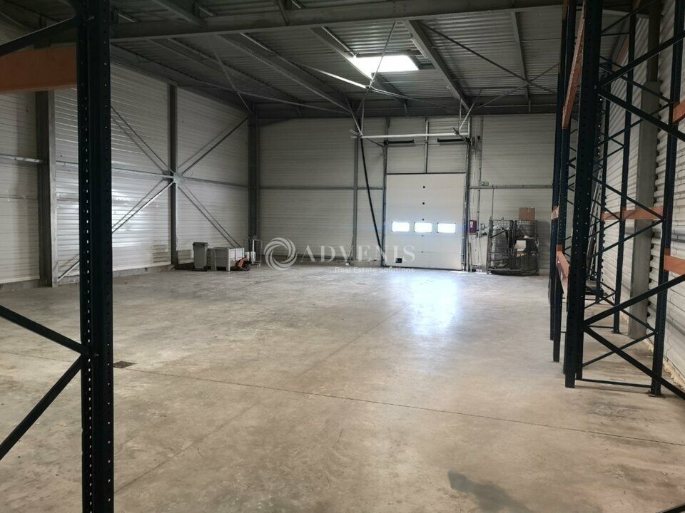Vente entrepot 4000 m² non divisibles