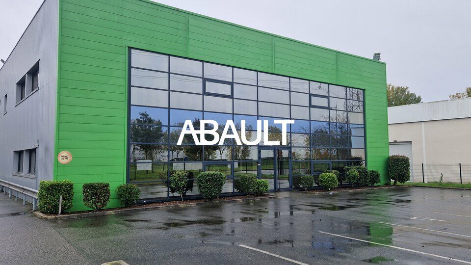 Vente local d''activites 960 m² non divisibles