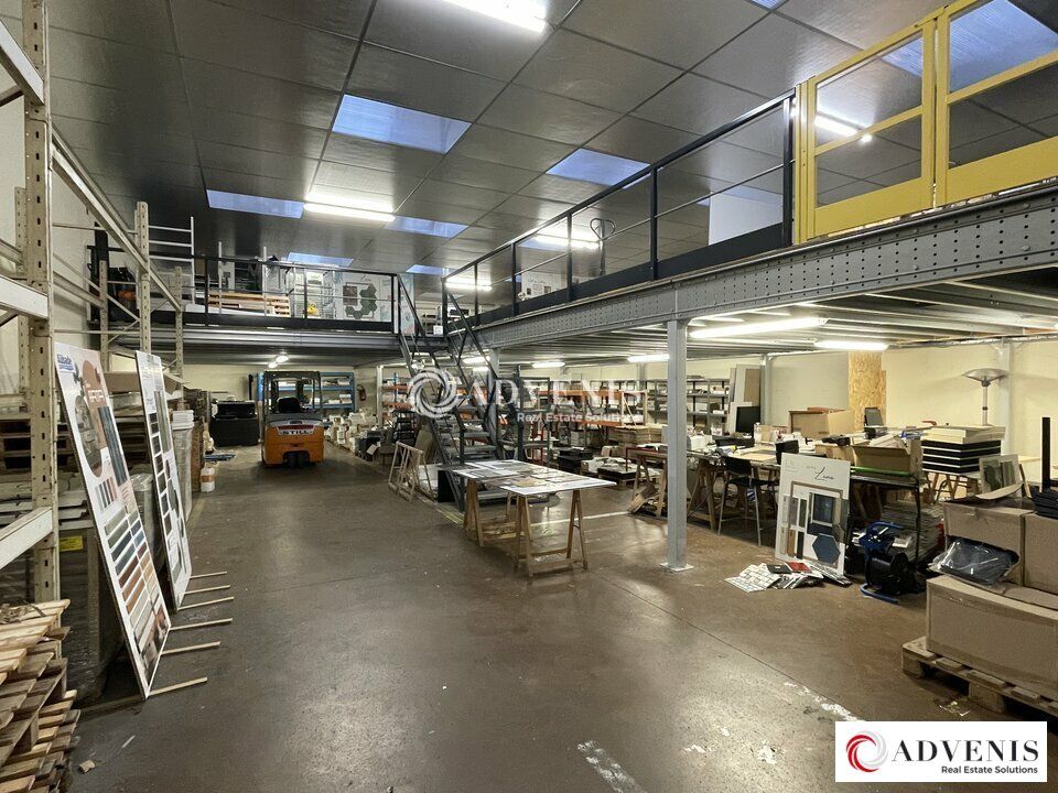 Location local d''activites 385 m² non divisibles