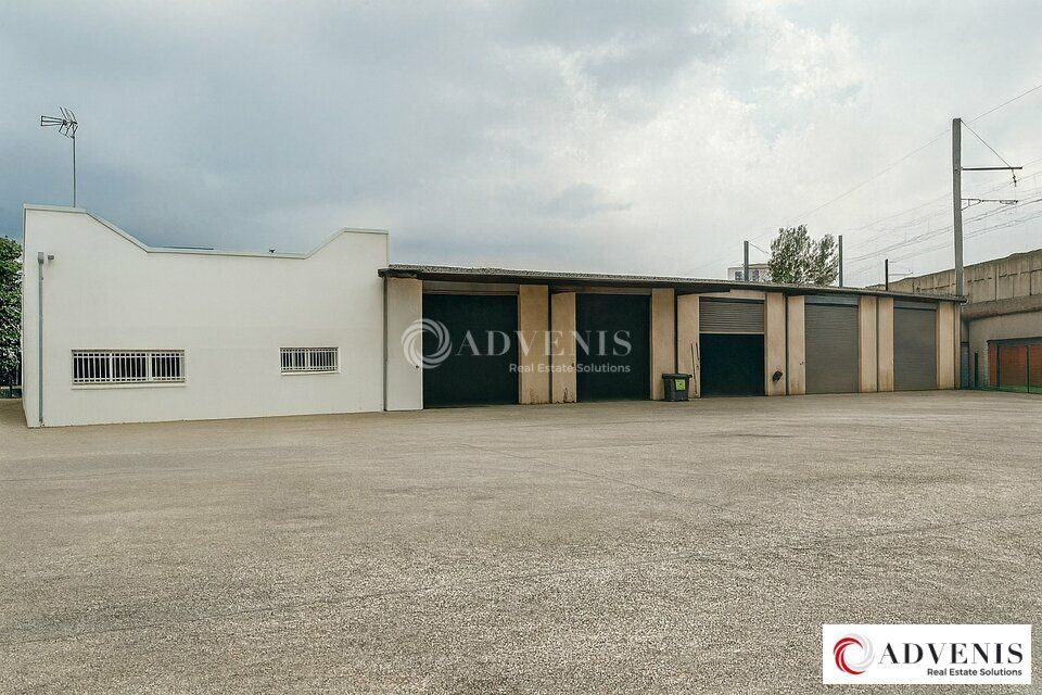 Location local d''activites 670 m² non divisibles