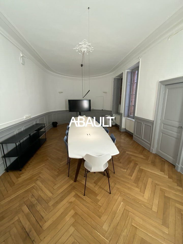 Location bureaux 260 m² non divisibles