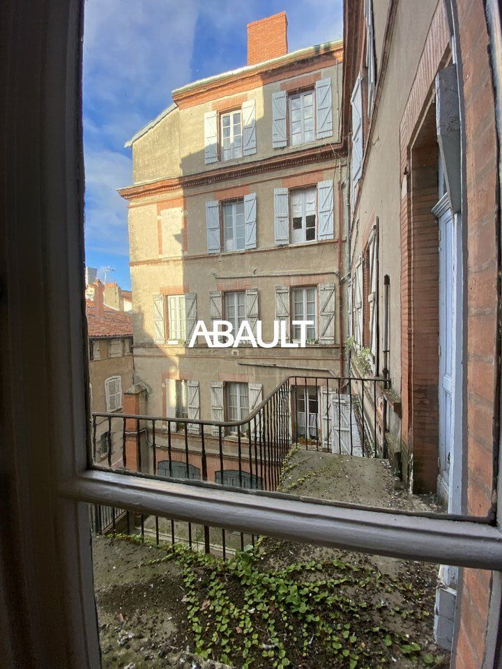 A LOUER BUREAUX D'ENVIRON 260 M² PREMIER ETAGE AVEC ASCENSEUR TOULOUSE CENTRE