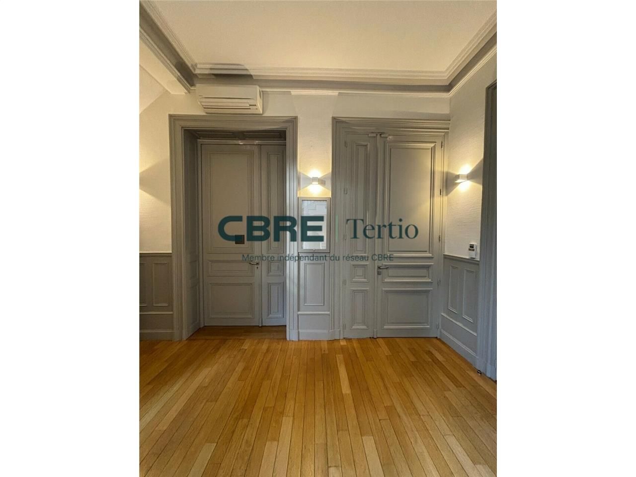 Local professionnel aux Prébendes