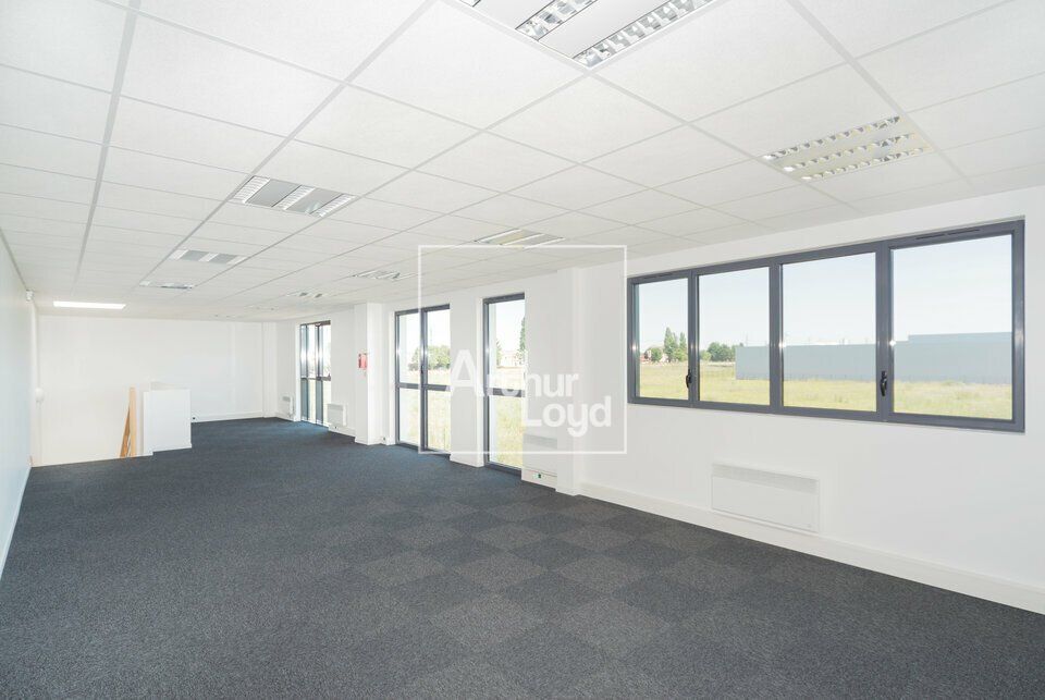 A VENDRE - local d'activités NEUF