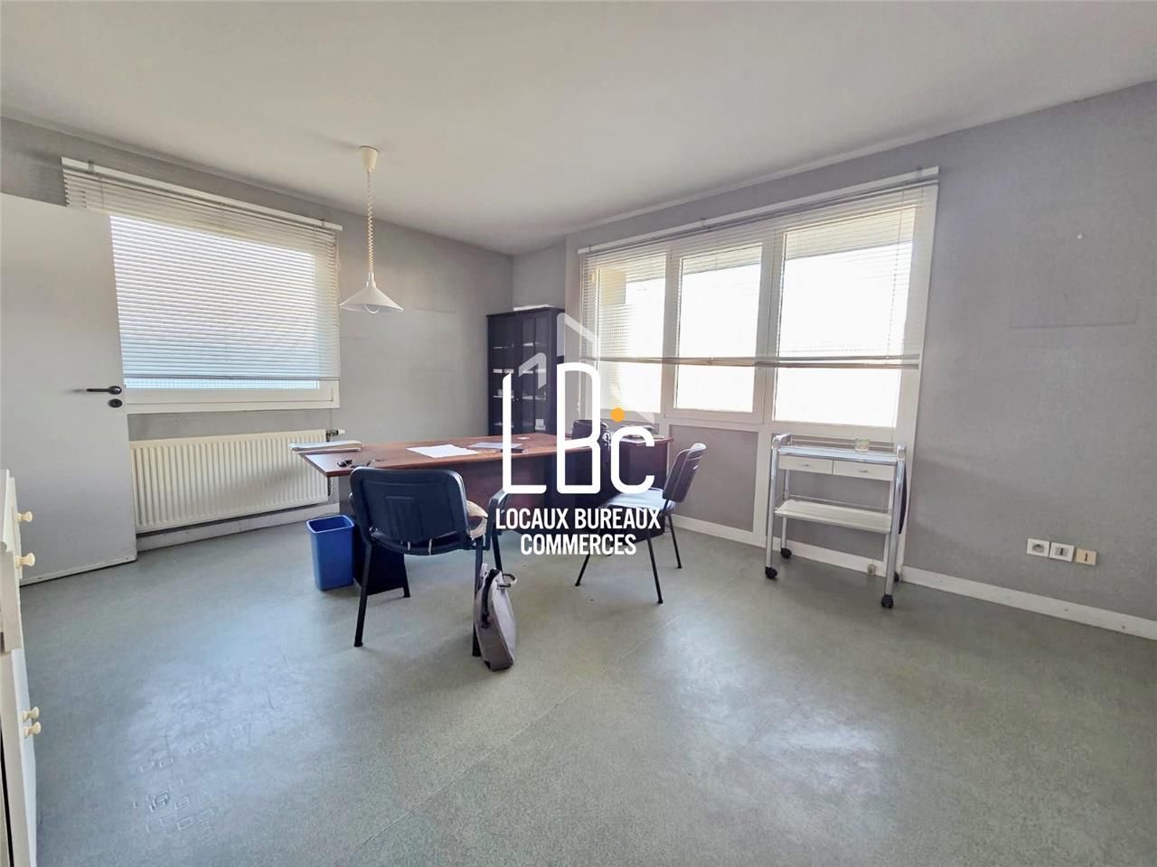 Vente local 190.00 m² à La Chevrolière