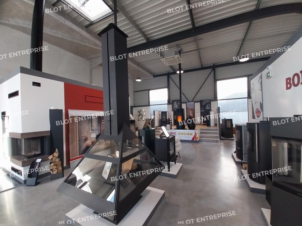 Location local commercial 173 m² non divisibles