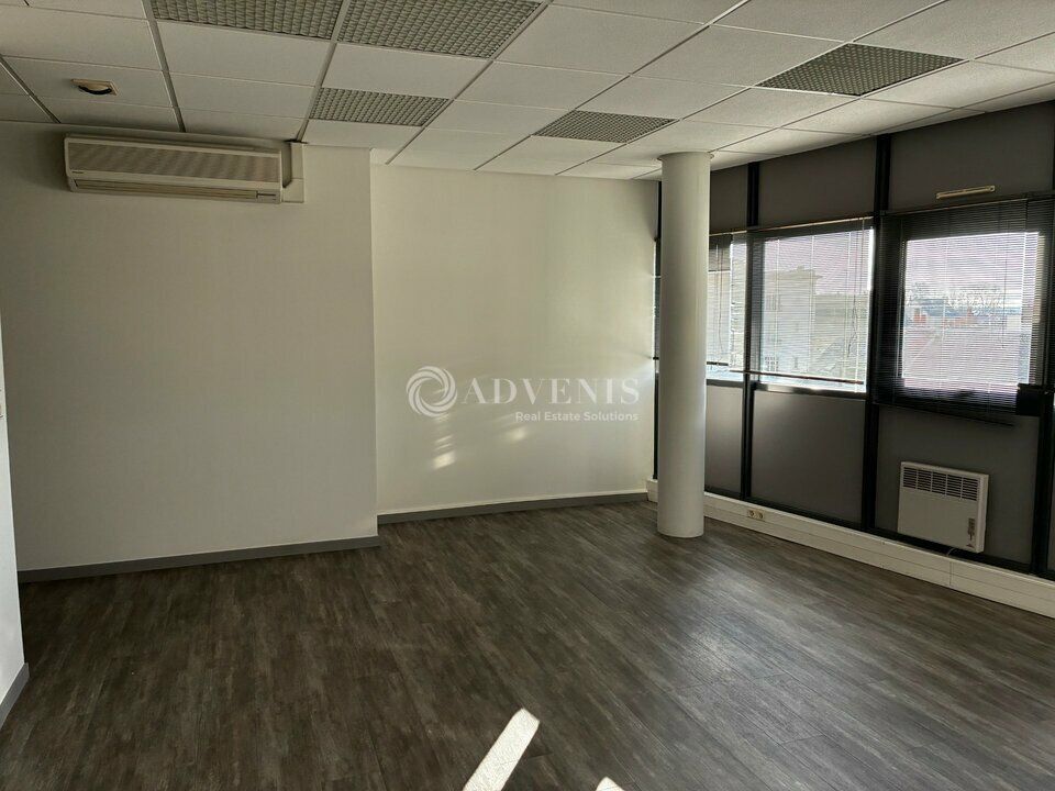 Bureaux d'environ 77 m² à vendre en hyper centre de Tours