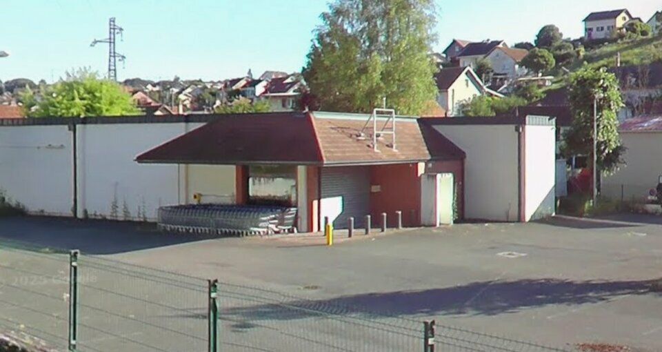 Vente local commercial 889 m² non divisibles