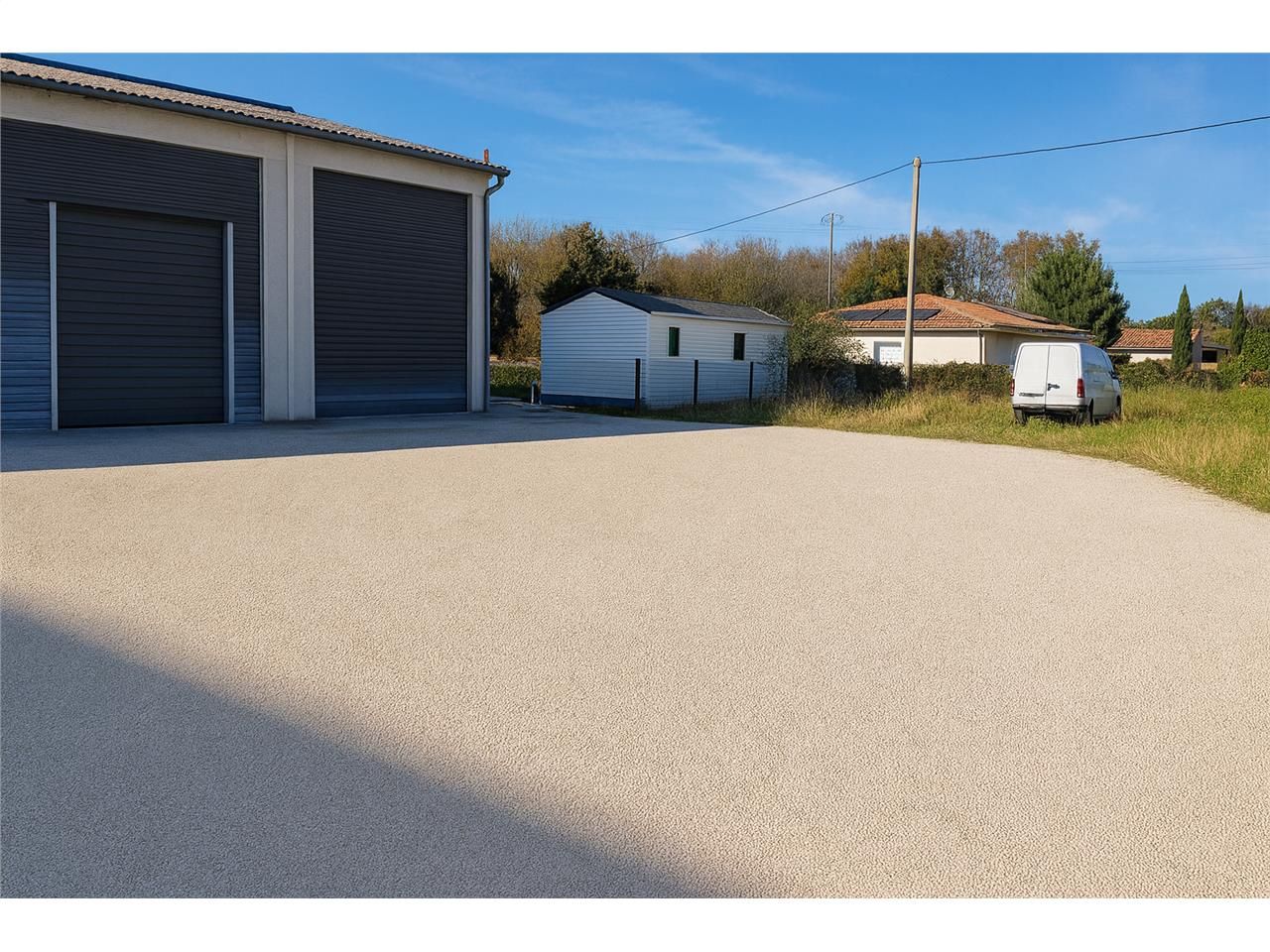 Vente local 415.00 m² à SALLES