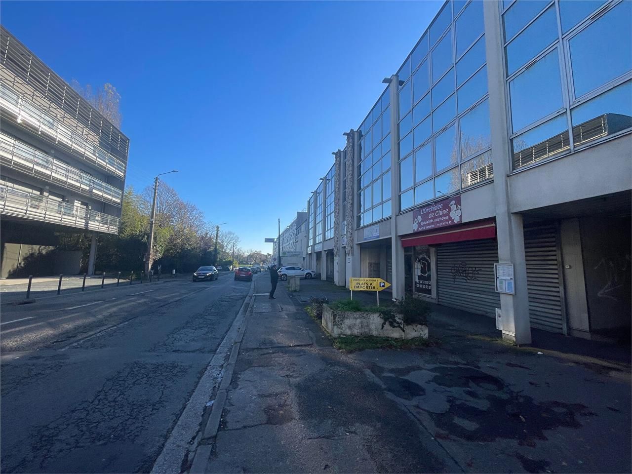 Vente local commercial 53.00 m² à MERIGNAC