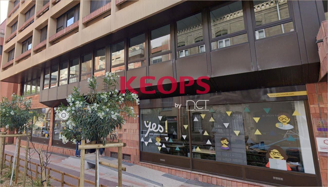 Location Bureaux récents 252 m² non divisibles