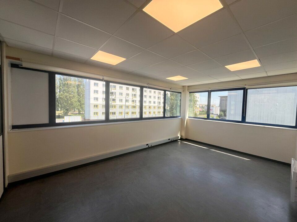 Location bureaux 352 m² non divisibles