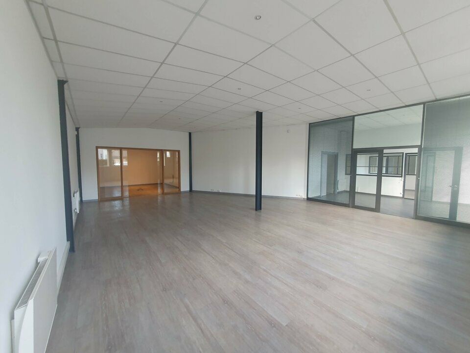 Location activité/entrepôt - 300 m²