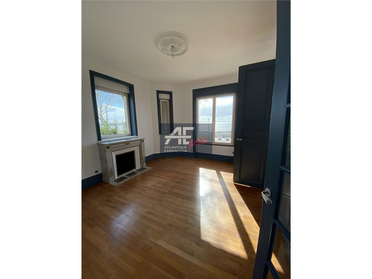 Location bureaux 78.4 m² non divisibles