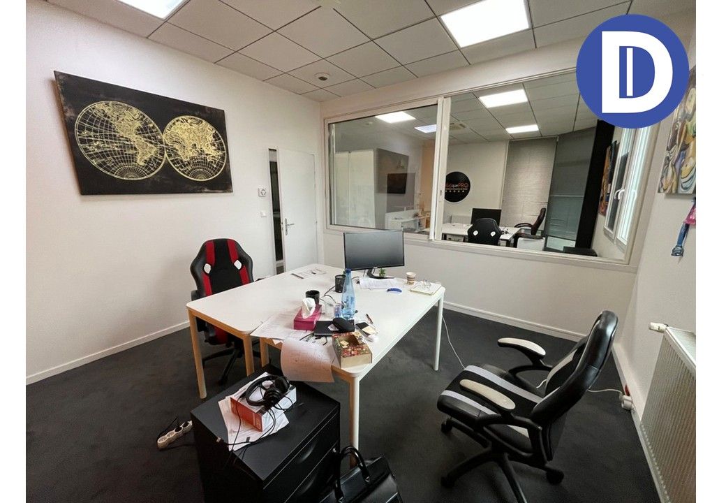 Location bureaux 160.00 m² non divisibles