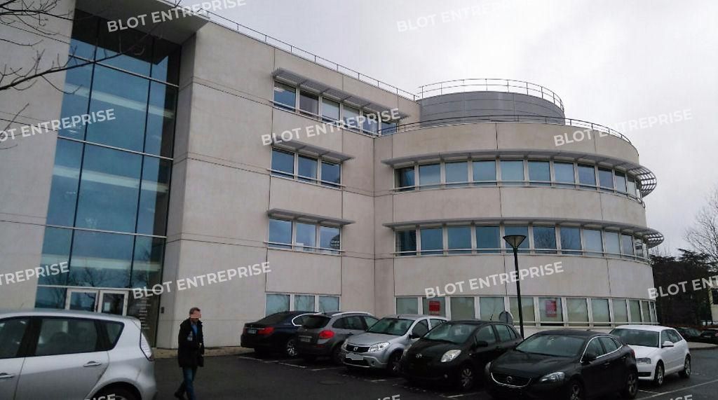 Location bureaux 110 m² non divisibles
