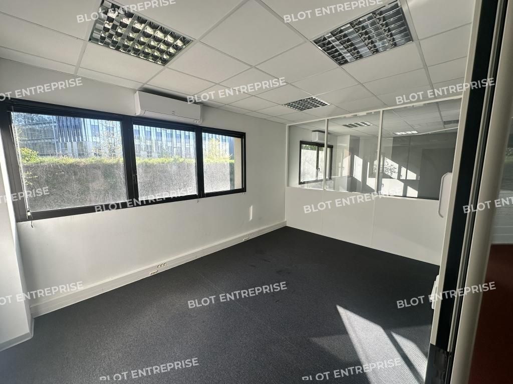 Vente bureaux 150 m² non divisibles