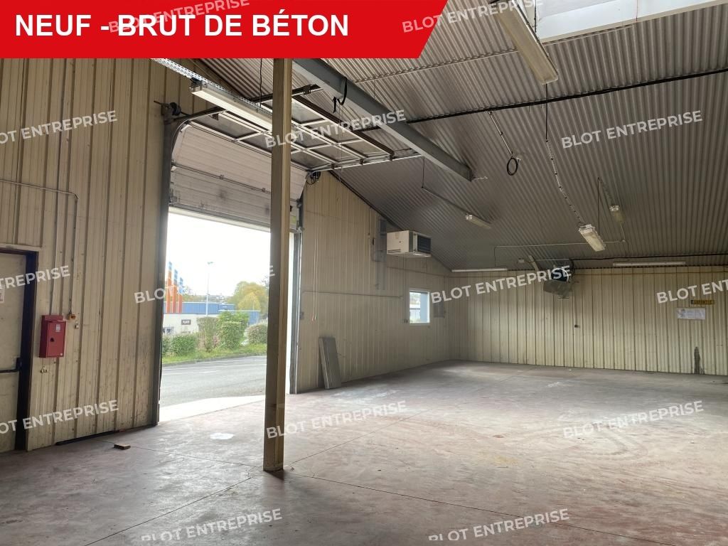 Location entrepôts 195 m² non divisibles