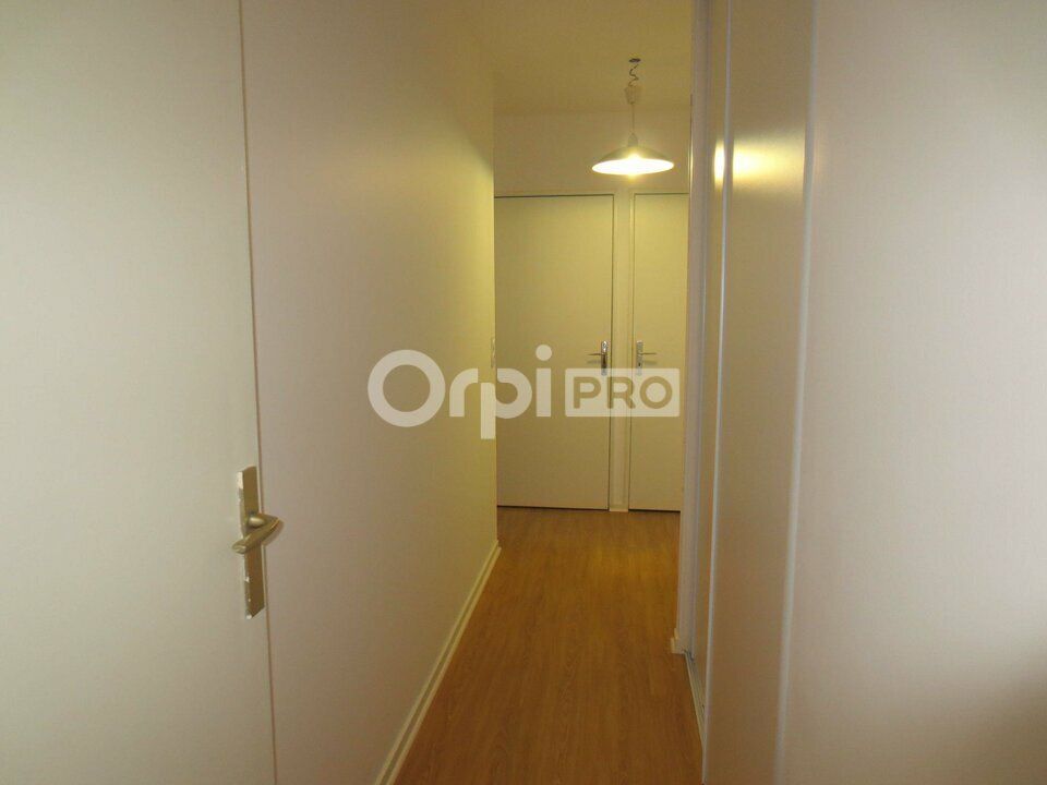 BUREAUX A LOUER - 76,50 m² - LYON 6