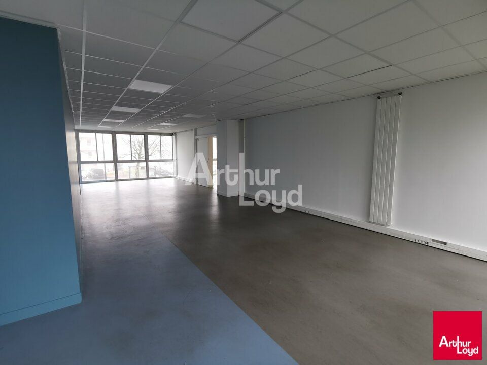 RENNES PROCHE CITE JUDICIAIRE - BUREAUX A VENDRE