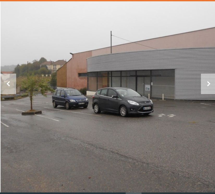 Location local commercial 1650.00 m² à CHALUS