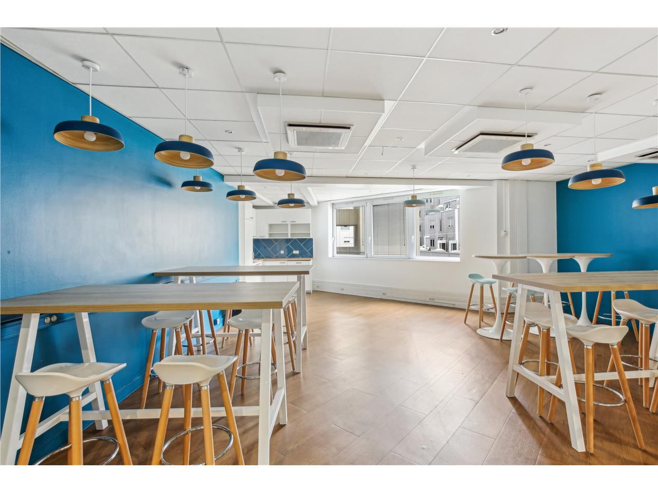 Location bureaux 1496 m² non divisibles