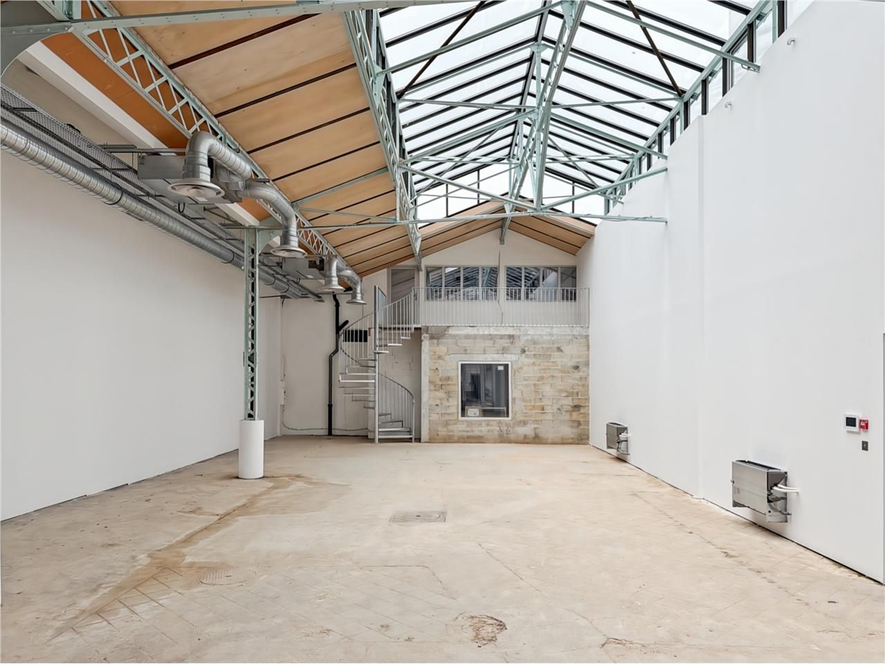 Location bureaux 197 m² non divisibles