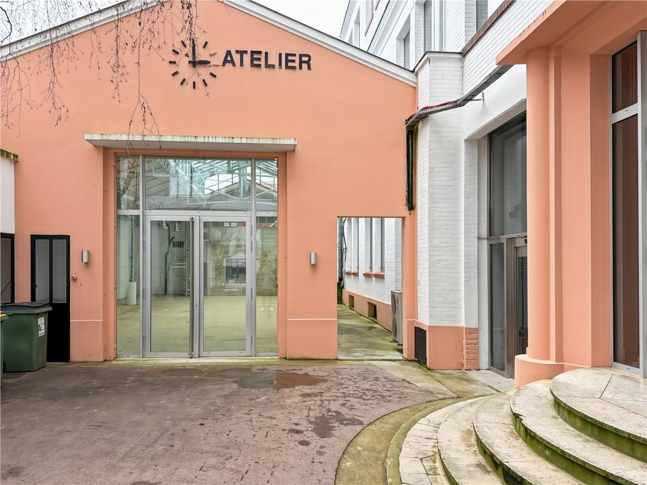 Location bureaux 317 m² non divisibles