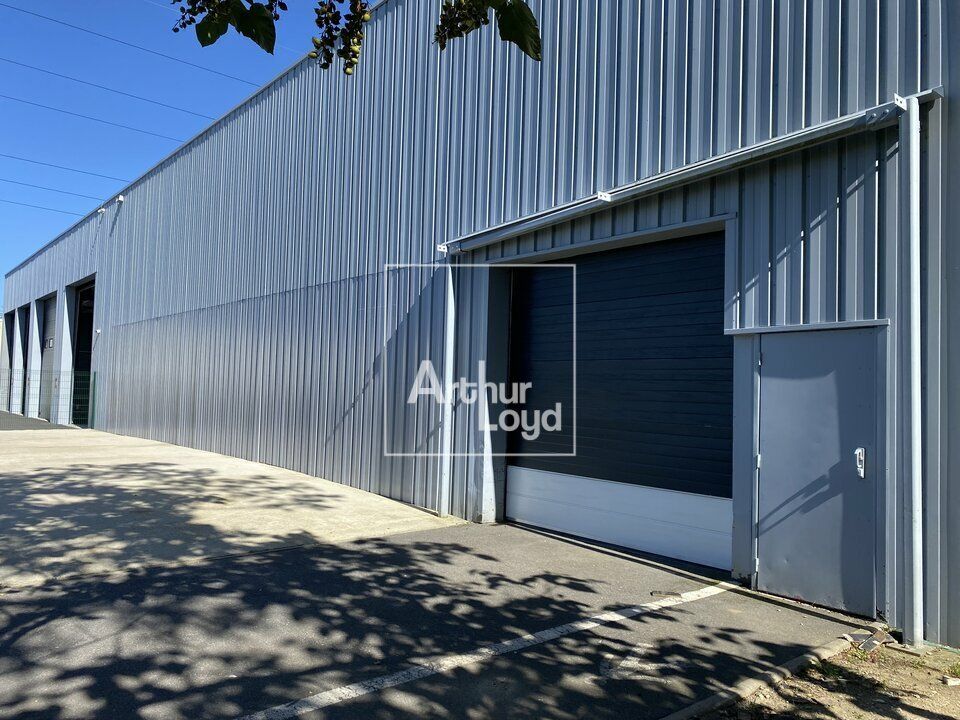 LISSES BATIMENT A VENDRE