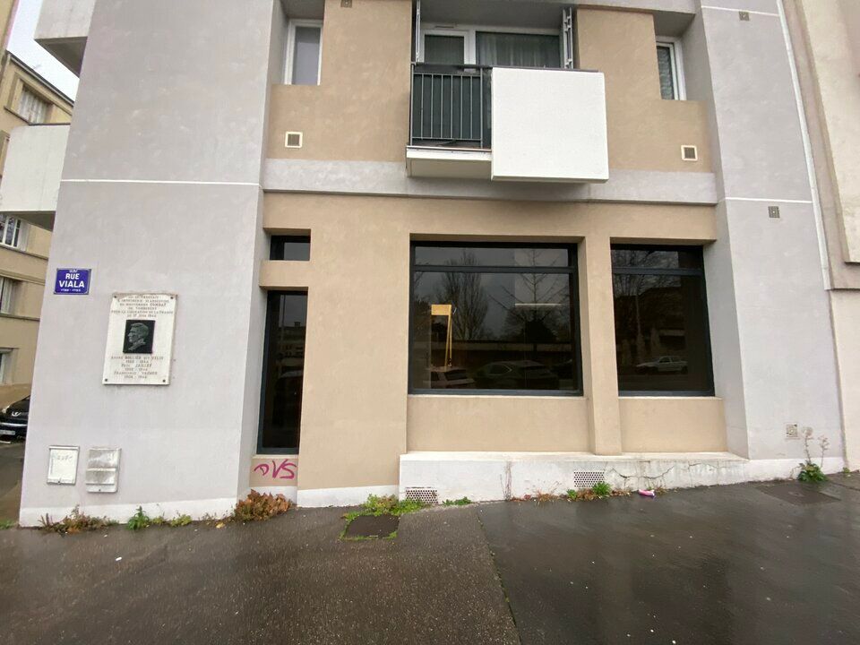Location local commercial 53 m² non divisibles