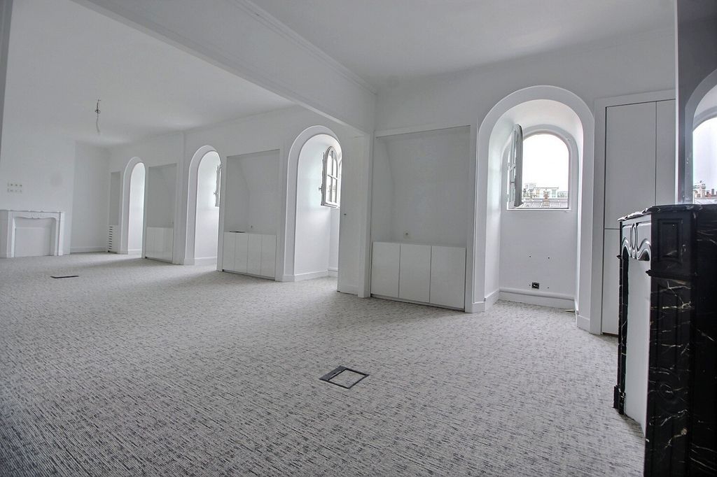 Location bureaux 79 m² non divisibles