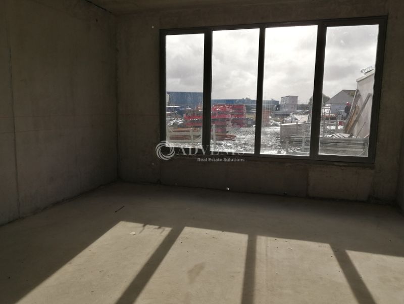 463 m² pour ce local commercial en location à Lagord