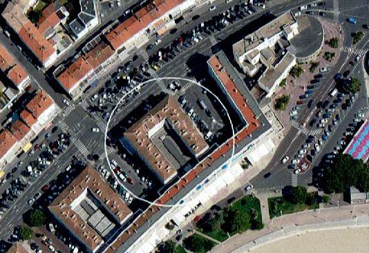 A vendre ancien cinéma de 718 m² environ