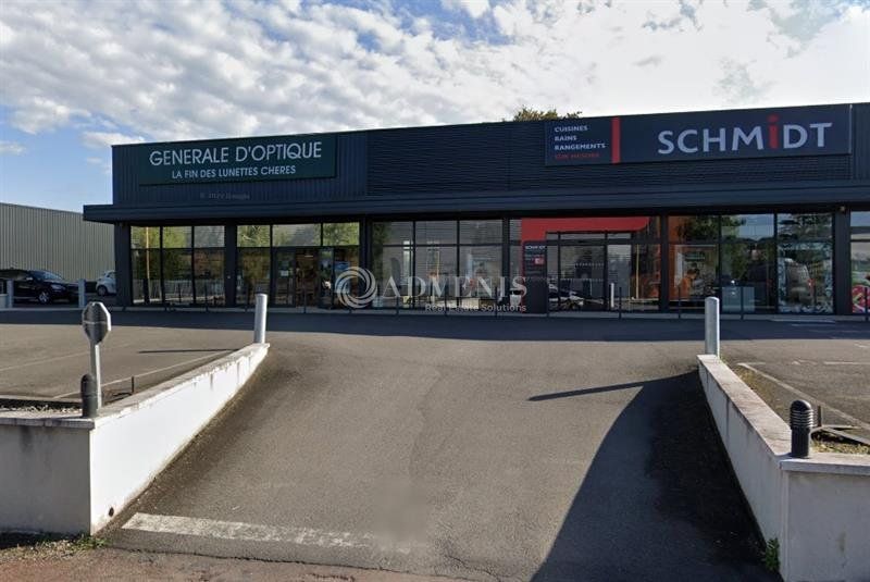 A LOUER COMMERCE DE 200M²