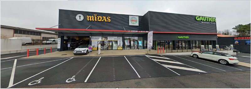 Location local commercial 90 m² non divisibles