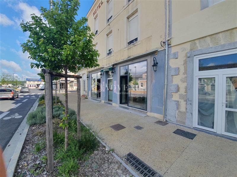 Location local commercial 113 m² non divisibles