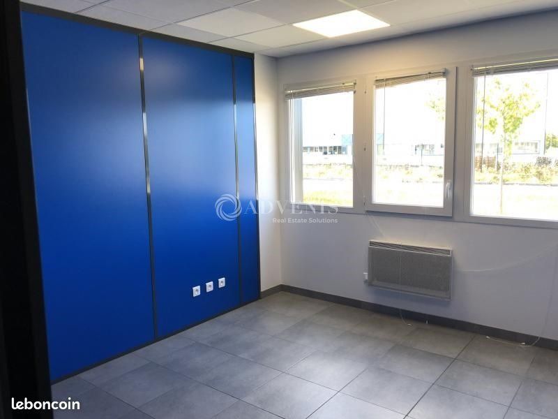 Location bureaux 68 m² non divisibles