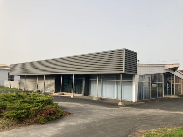 1250 m² pour ce entrepot en location à Saint pantaleon de larche