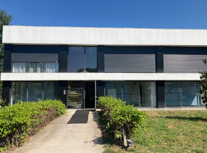 A louer bureaux de 200 m² environ