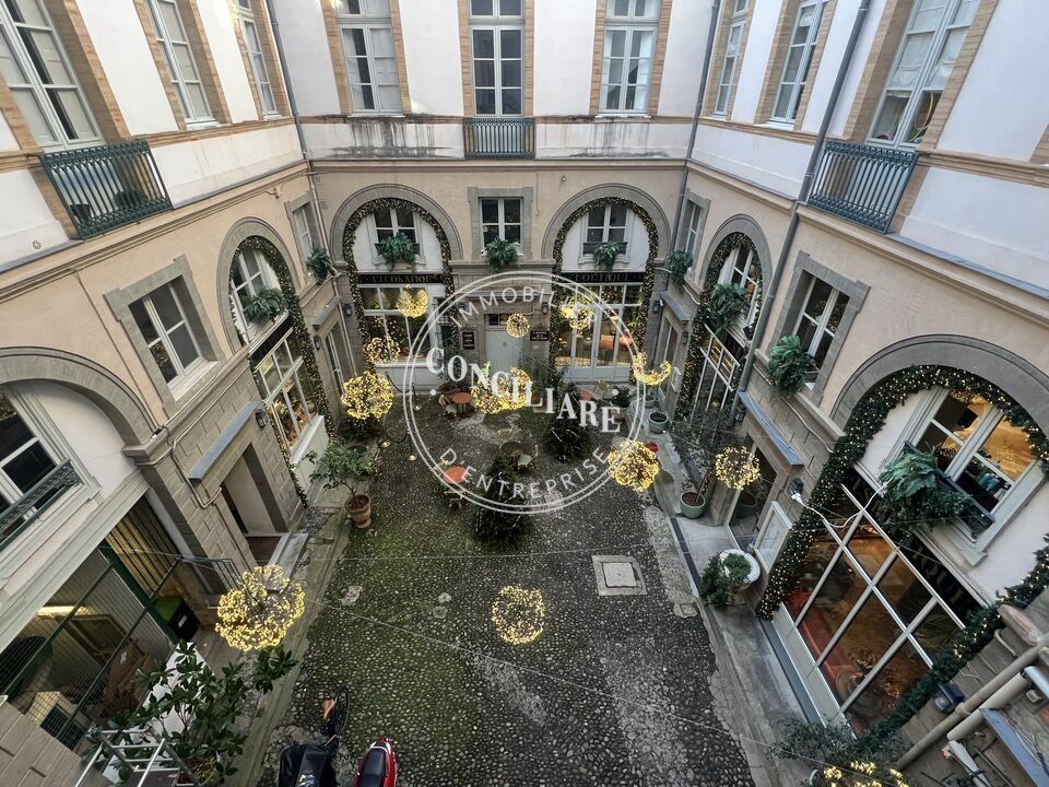 Location bureaux 65 m² non divisibles