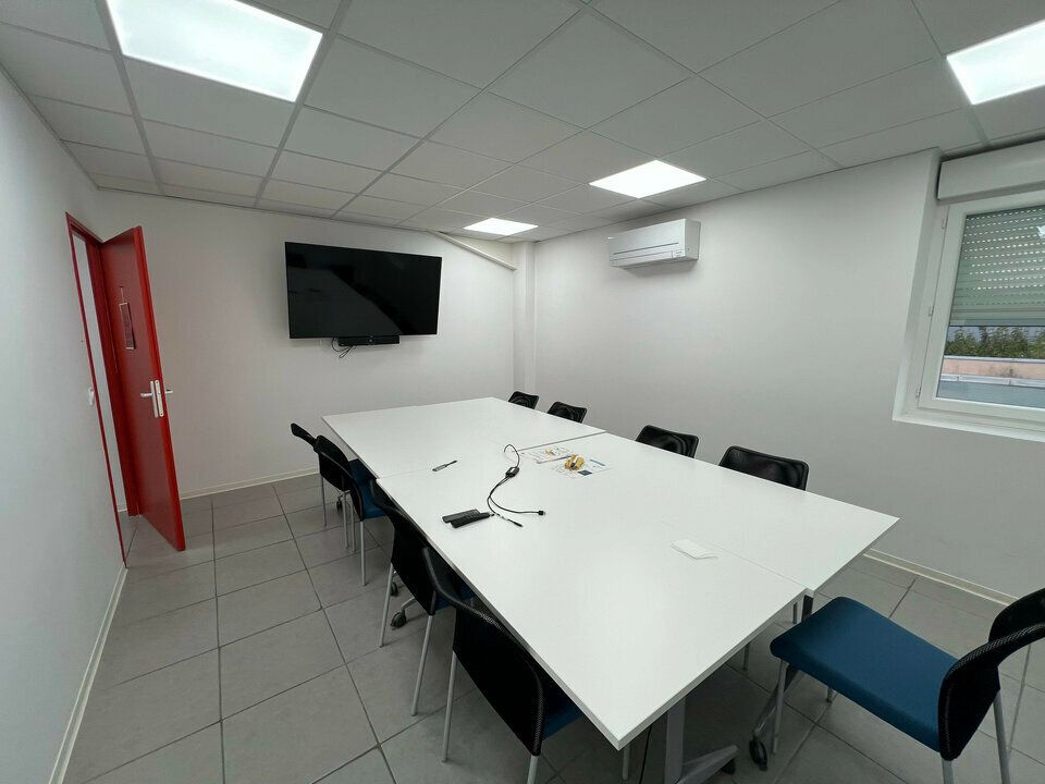 Valence Briffaut - Bureaux récents à la location