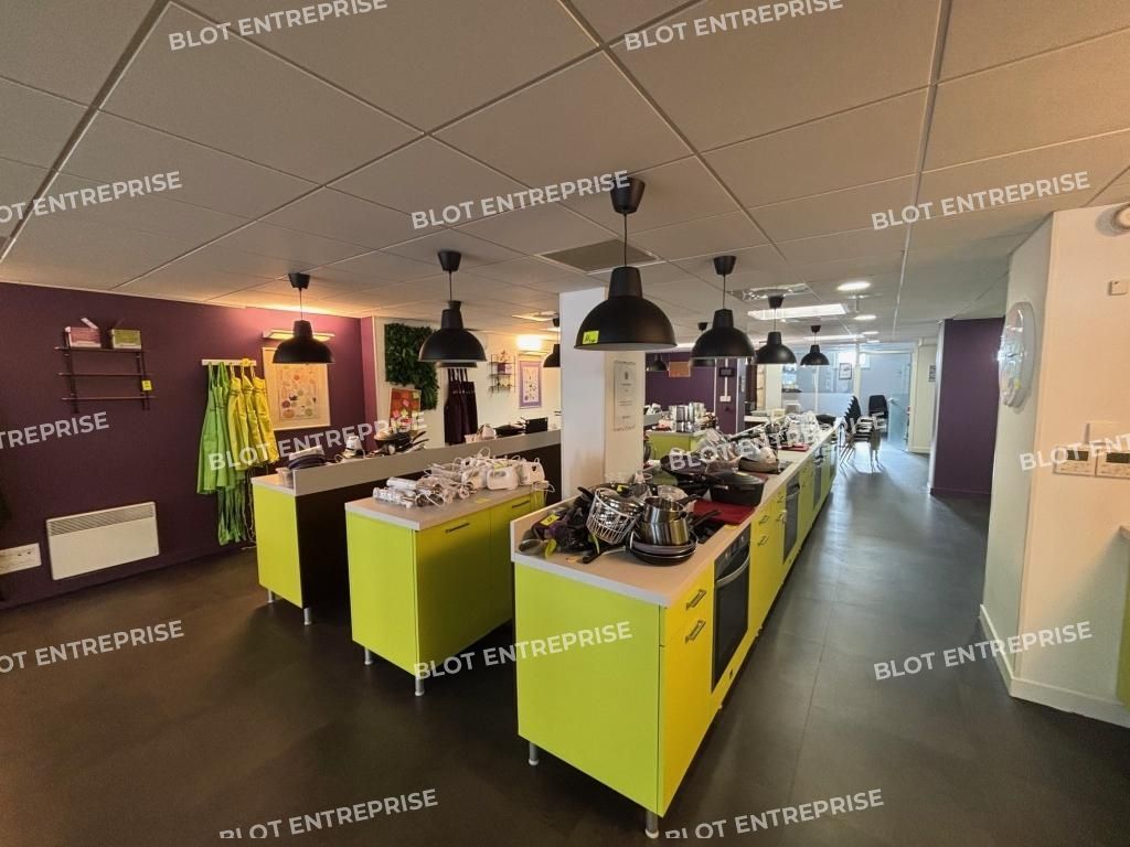 Location bureaux 180 m² non divisibles