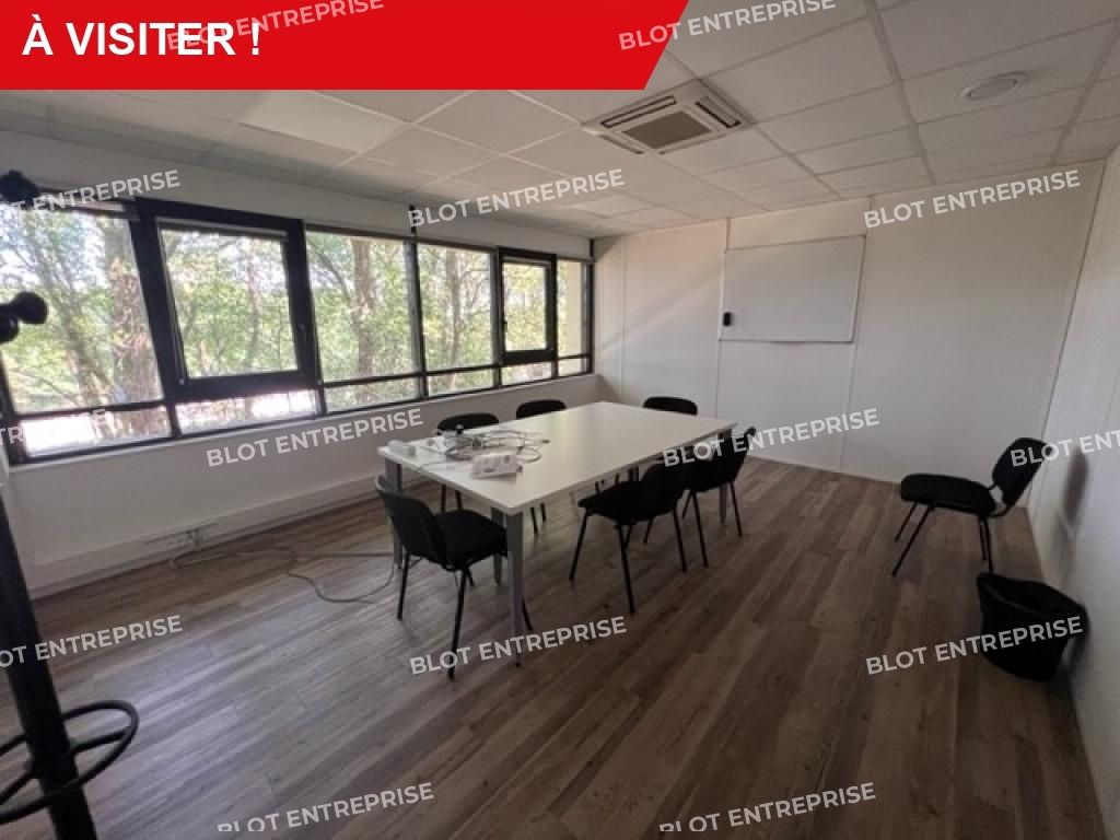 Location bureaux 444 m² non divisibles