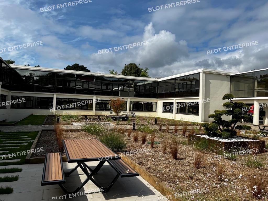 Location bureaux 560 m² non divisibles